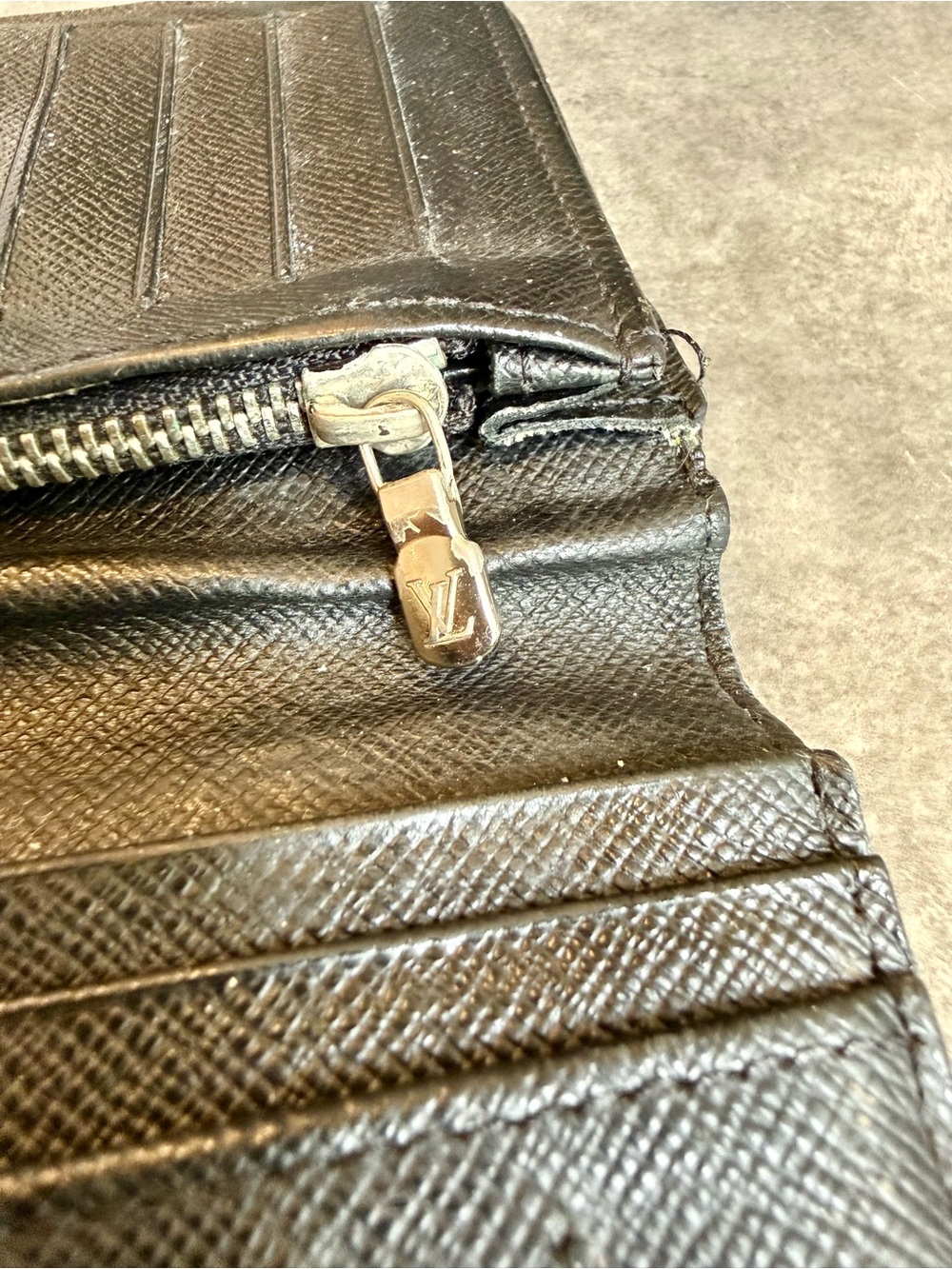 Louis Vuitton Damier Graphite Brazza Canvas and Leather Bifold Wallet - Picture 7 of 12